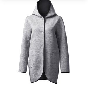 NWOT Reversible Lululemon “City Bound Wrap”